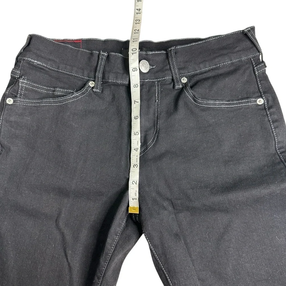 True Religion Men’s Ricky Relaxed Straight Shorts. Size 30